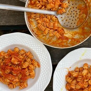 Pasta with tomato sauce